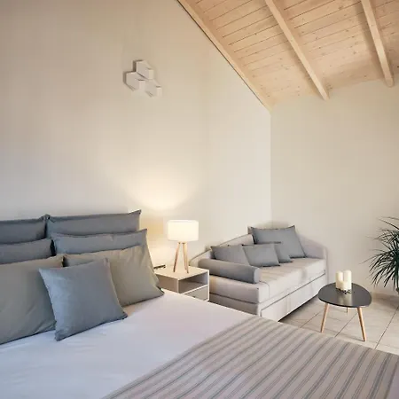 San Giorgios Maisonettes Laganas